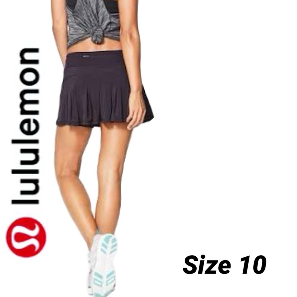 Lululemon Circuit Breaker Skirt/ skort in Black size 10